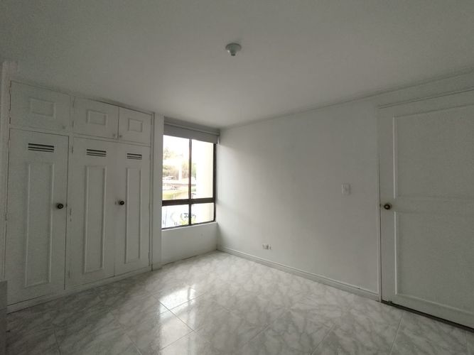 Apartamento de 4 alcobas en arriendo en El Poblado, Medellín, 143 m² · foto 8 de 20