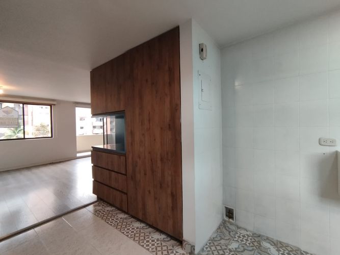 Apartamento de 4 alcobas en arriendo en El Poblado, Medellín, 143 m² · foto 19 de 20
