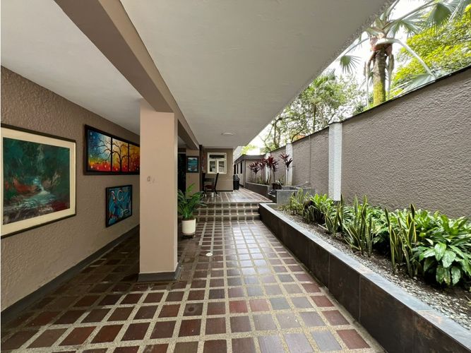 Casa de 3 alcobas en venta en El Diamante, Medellín, 416 m² · foto 6 de 8
