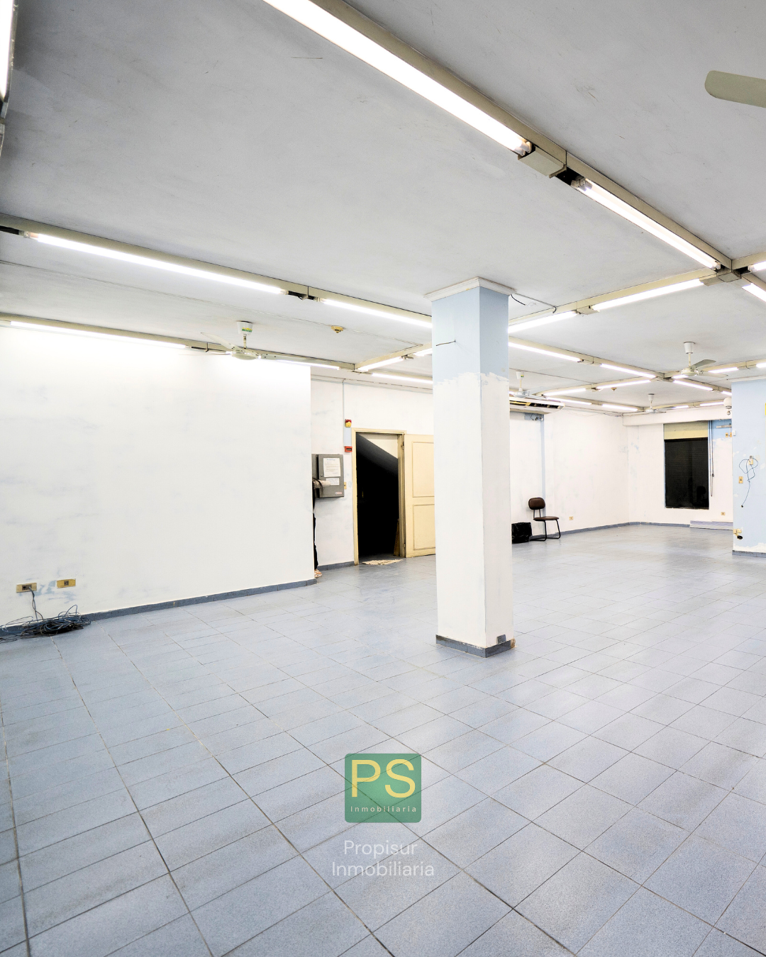 Amplio Salón en Alquiler en Asunción — foto 2