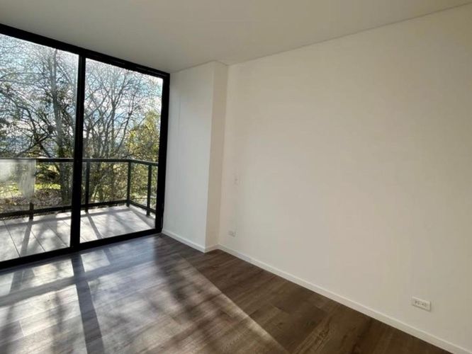 Apartamento de 2 alcobas en venta en Loma Del Chocho, Envigado, 200 m² · foto 7 de 12