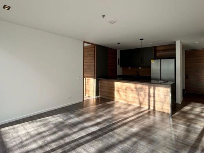 Apartamento de 2 alcobas en venta en Loma Del Chocho, Envigado, 200 m² · foto 4 de 12
