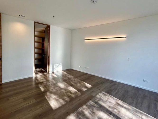 Apartamento de 2 alcobas en venta en Loma Del Chocho, Envigado, 200 m² · foto 8 de 12
