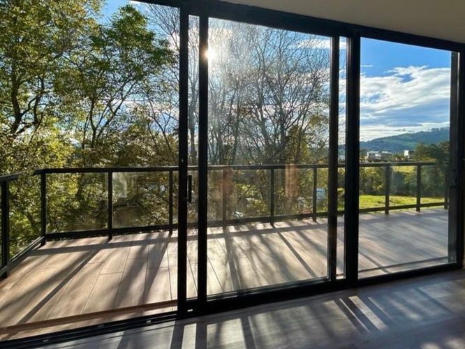 Apartamento de 2 alcobas en venta en Loma Del Chocho, Envigado, 200 m² · foto 2 de 12