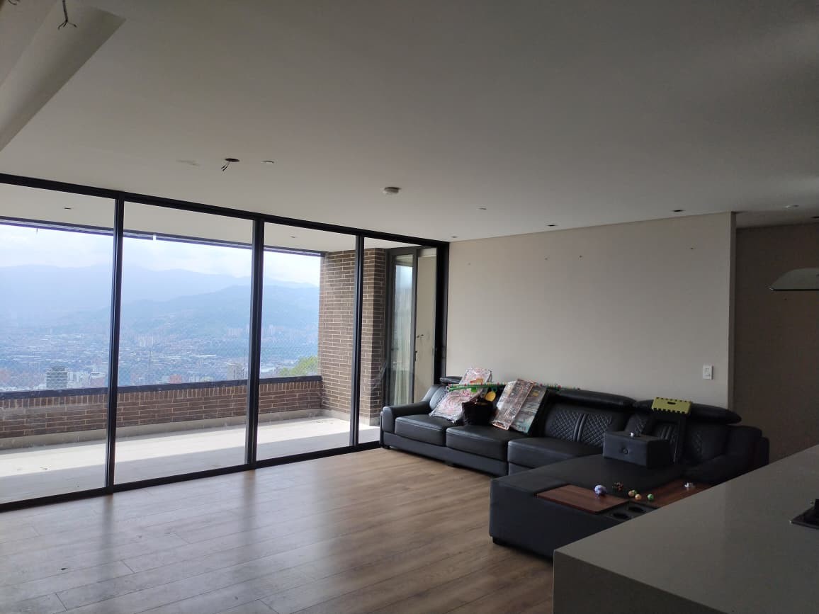 2BR Apartment in El Poblado (120 m²)
