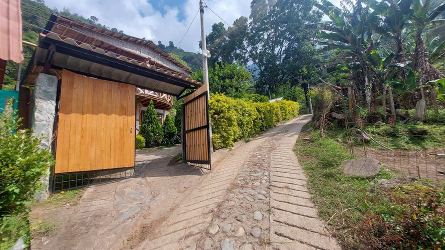 Finca en venta en El Secreto, Ibagué, 250 m² · foto 3 de 18