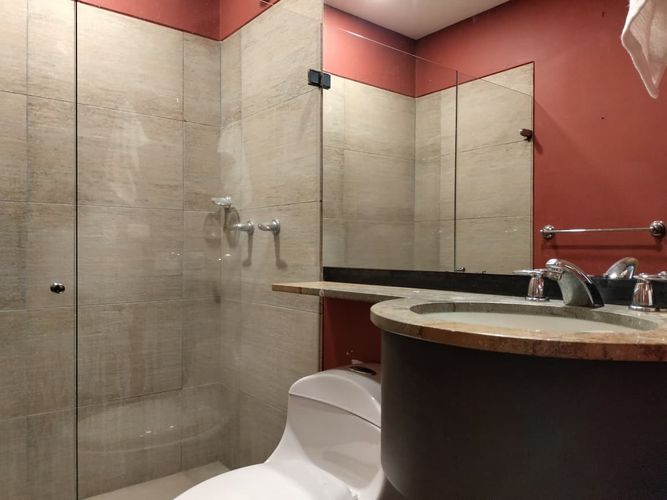 Apartamento de 2 alcobas en arriendo en El Poblado, Medellín, 126 m² · foto 12 de 12