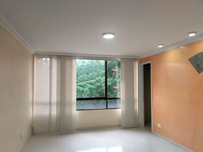 Apartamento de 3 alcobas en arriendo en El Poblado, Medellín, 117 m² · foto 4 de 16