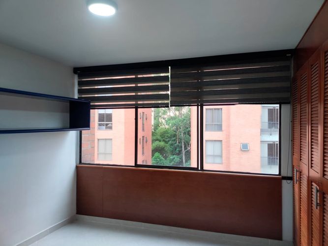 Apartamento de 3 alcobas en arriendo en El Poblado, Medellín, 117 m² · foto 8 de 16