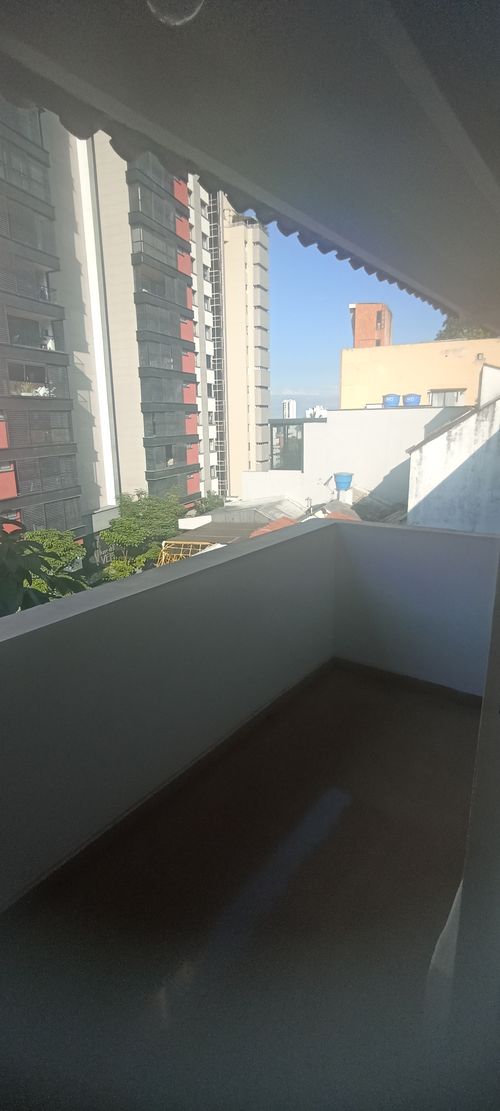Casa de 10 alcobas en venta en Cabecera Del Llano, Bucaramanga, 479 m² · foto 9 de 24