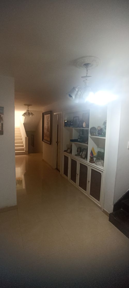 Casa de 10 alcobas en venta en Cabecera Del Llano, Bucaramanga, 479 m² · foto 19 de 24