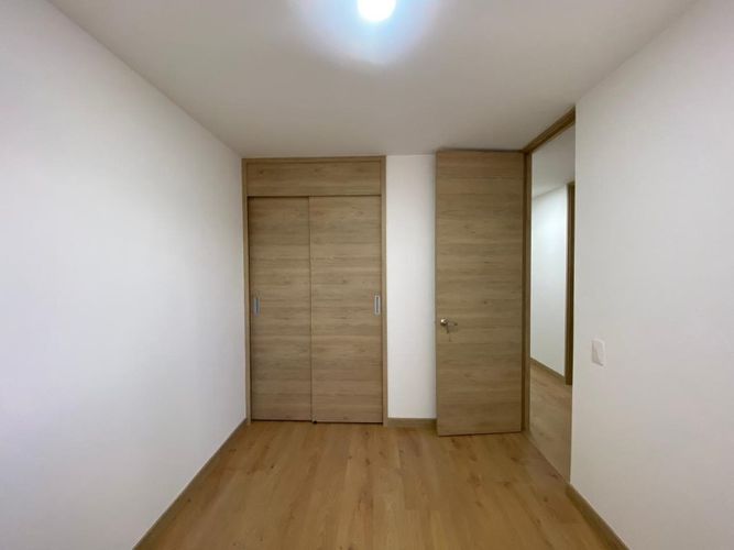 Apartamento de 3 alcobas en arriendo en Cuatro Esquinas, Rionegro, 78 m² · foto 9 de 14