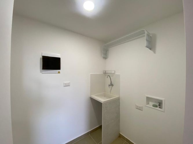 Apartamento de 3 alcobas en arriendo en Cuatro Esquinas, Rionegro, 78 m² · foto 12 de 14