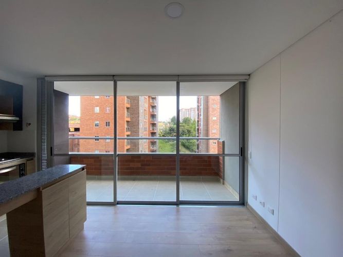 Apartamento de 3 alcobas en arriendo en Cuatro Esquinas, Rionegro, 78 m² · foto 13 de 14