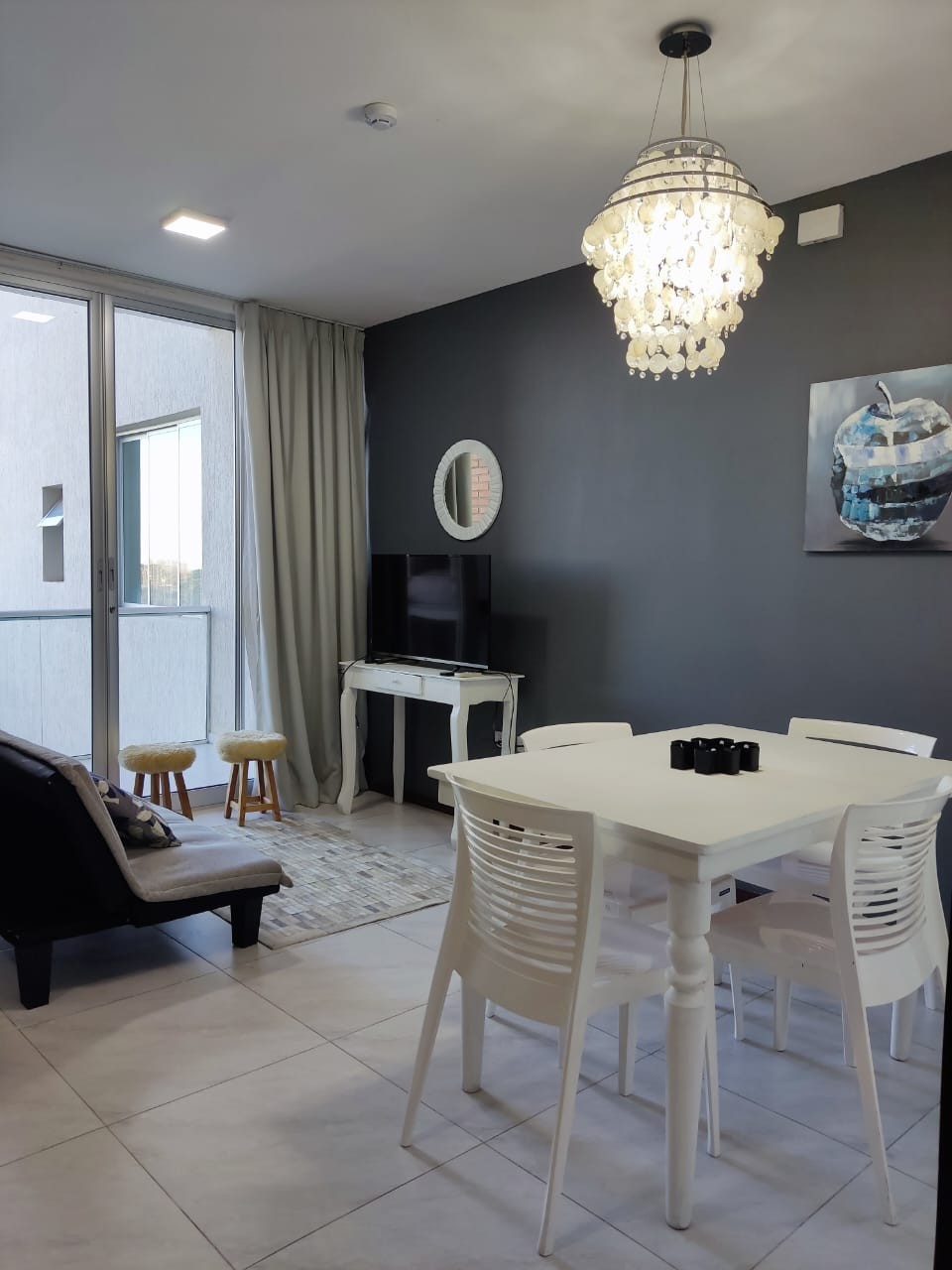 Hermoso Departamento AMOBLADO de 1 Dormitorio en Edif Rembrandt, Ubicación Premium en Los Laureles, Villa Morra Recoleta — foto 2