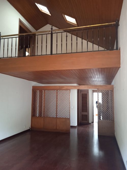 Apartamento de 5 alcobas en venta en Lindaraja, Bogotá, 165 m² · foto 6 de 7