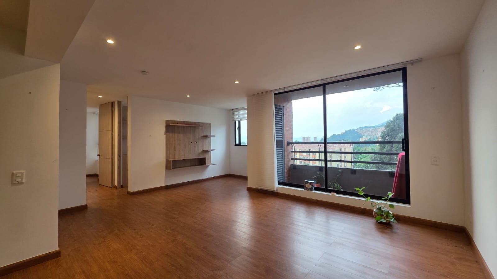 Apartamento en venta en El Redil, Bogotá · foto 4 de 24