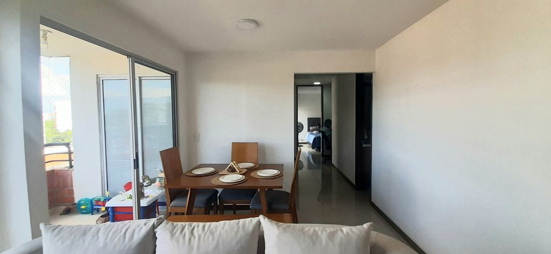 Apartamento de 3 alcobas en venta en Bochalema, Cali, 72 m² · foto 2 de 16