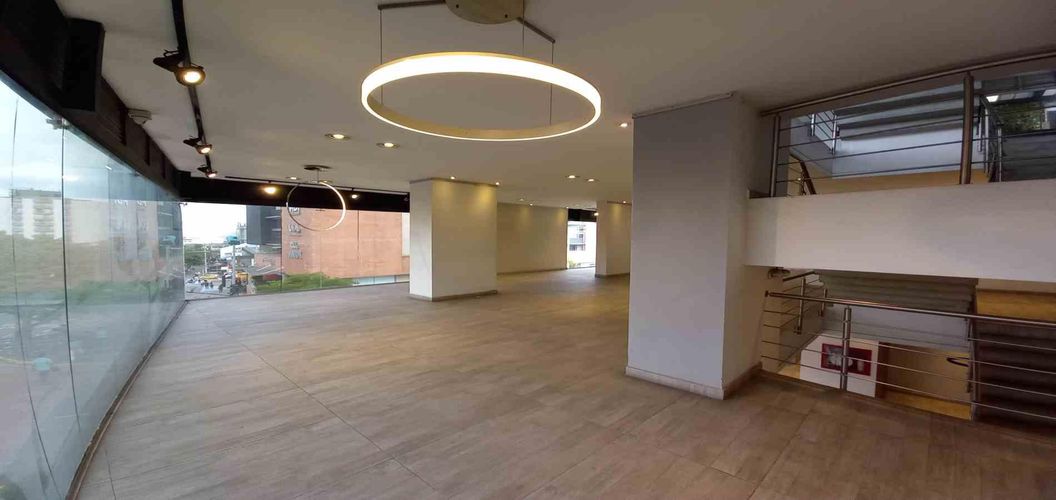 Edificio en venta en Arboleda Del Rio, Pereira, 2500 m² · foto 17 de 24