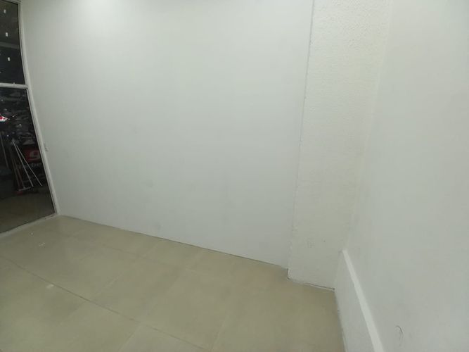 Local en arriendo en Los Agustinos, Manizales, 11 m² · foto 2 de 13
