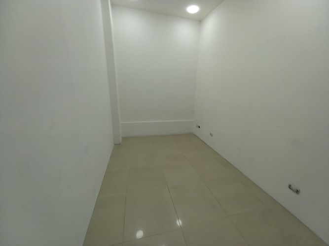 Local en arriendo en Los Agustinos, Manizales, 11 m² · foto 3 de 13