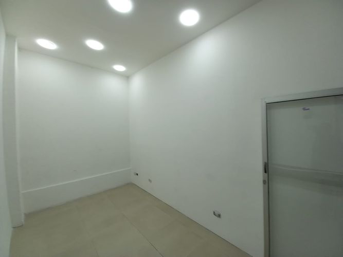 Local en arriendo en Los Agustinos, Manizales, 11 m² · foto 8 de 13
