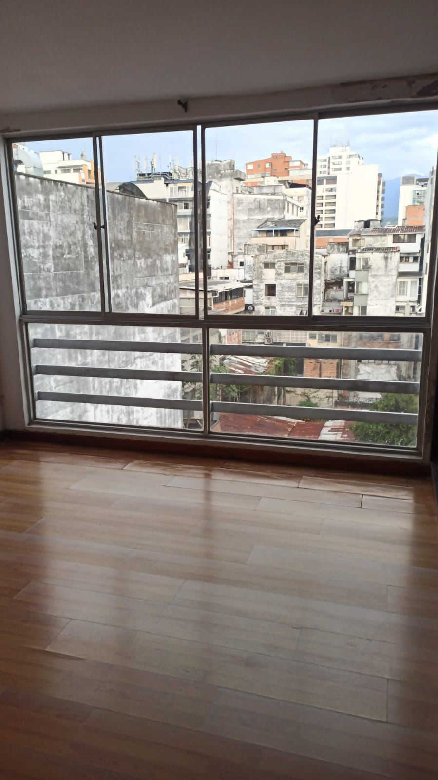 Apartamento en venta en Sector Plaza De Bolivar, Pereira · foto 10 de 24