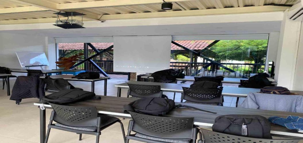Edificio en venta en Cerritos, Pereira, 2243 m² · foto 4 de 13