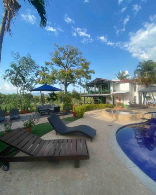 Edificio en venta en Cerritos, Pereira, 2243 m² · foto 8 de 13