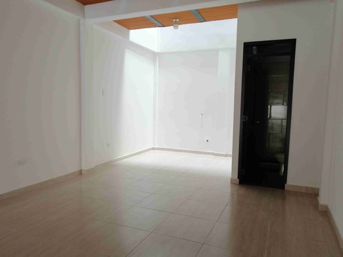 Edificio en venta en Primero De Febrero, Pereira, 200 m² · foto 4 de 17