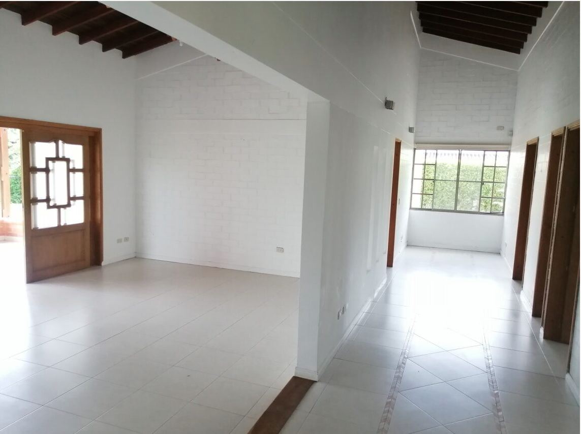 Casa en venta en Combia, Pereira · foto 2 de 24