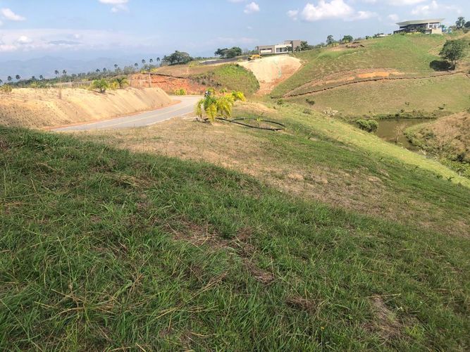 Lote en venta en Cerritos, Pereira, 2327 m² · foto 4 de 16
