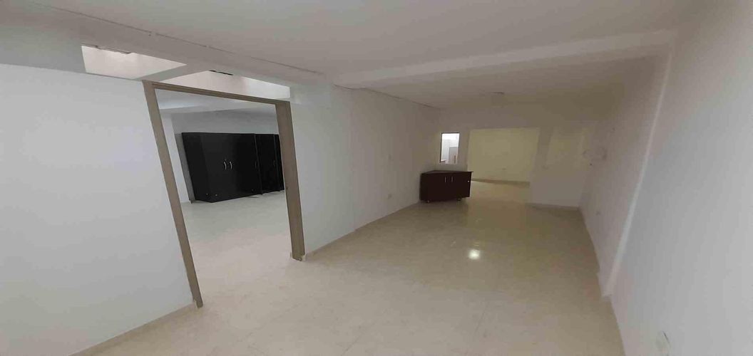Edificio en venta en Mirasol, Pereira, 246 m² · foto 13 de 24