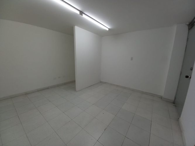 Oficina en arriendo en El Centro, Manizales, 17 m² · foto 5 de 21
