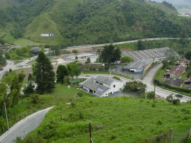 Lote en venta en Avenida Alberto Mendoza, Manizales, 2394 m² · foto 7 de 7