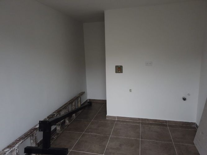 Local en venta en Las Colinas, Manizales, 14 m² · foto 4 de 6