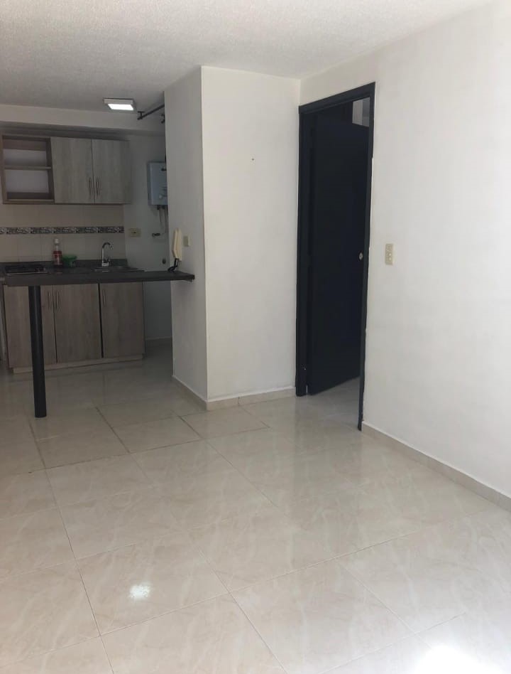 Apartamento en venta en Pinares, Pereira · foto 4 de 10