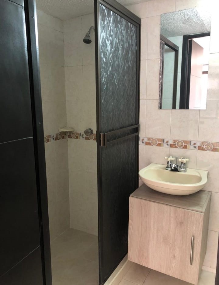 Apartamento en venta en Pinares, Pereira · foto 7 de 10