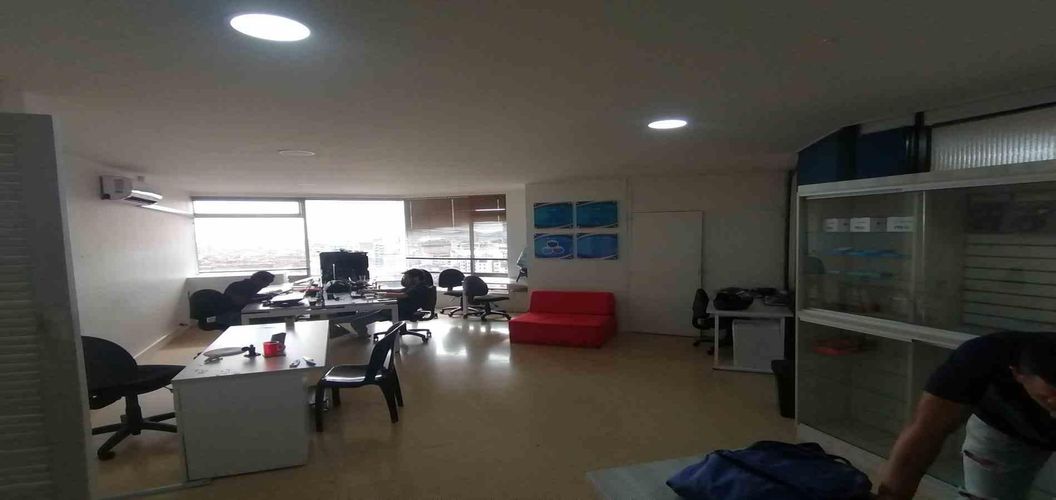 Oficina en venta en Sector Plaza De Bolivar, Pereira, 50 m² · foto 2 de 6