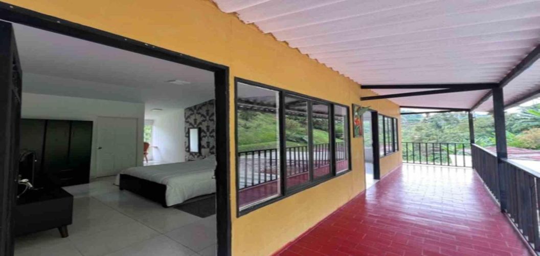 Edificio en venta en La Linda, Manizales, 1100 m² · foto 4 de 24