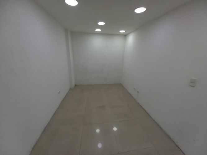 Local en arriendo en Los Agustinos, Manizales, 11 m² · foto 2 de 9
