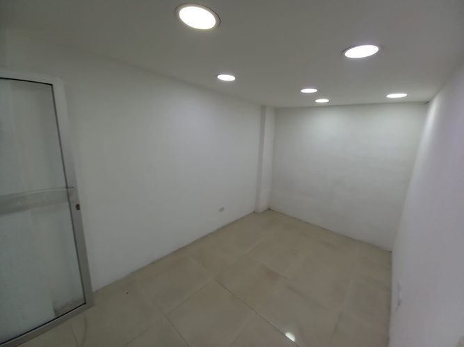Local en arriendo en Los Agustinos, Manizales, 11 m² · foto 6 de 9
