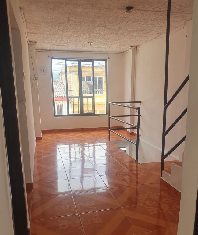 Casa en venta en Ub. Jardiines De Valher, Dosquebradas · foto 2 de 8