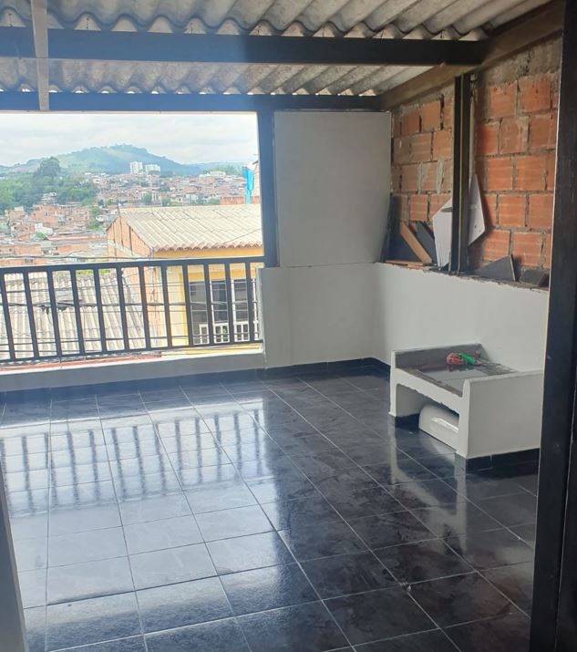 Casa en venta en Ub. Jardiines De Valher, Dosquebradas · foto 6 de 8