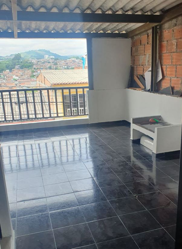 Casa en venta en Ub. Jardiines De Valher, Dosquebradas · foto 7 de 8