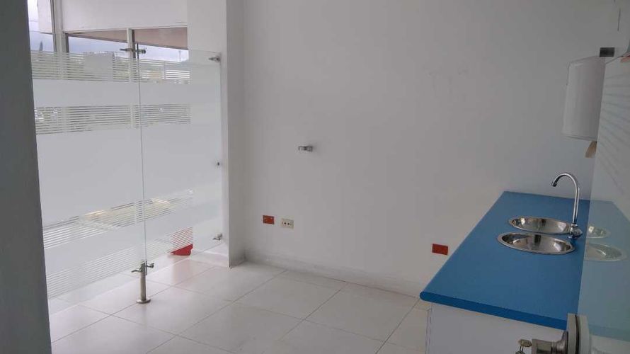 Local en arriendo en La Carmelita, Dosquebradas, 200 m² · foto 5 de 24