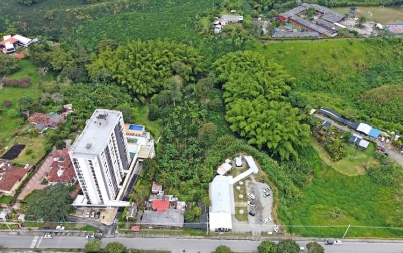 Lote en venta en Avenida Centenario, Armenia · foto 5 de 8
