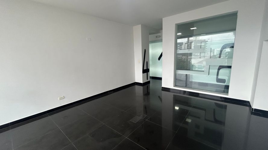 Local en venta en Los Alpes, Pereira, 360 m² · foto 11 de 24