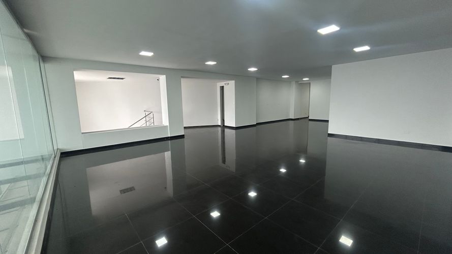 Local en venta en Los Alpes, Pereira, 360 m² · foto 22 de 24