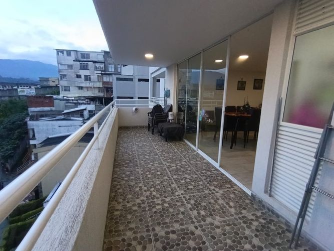 Apartamento de 3 alcobas en venta en Solferino, Manizales, 99 m² · foto 8 de 19